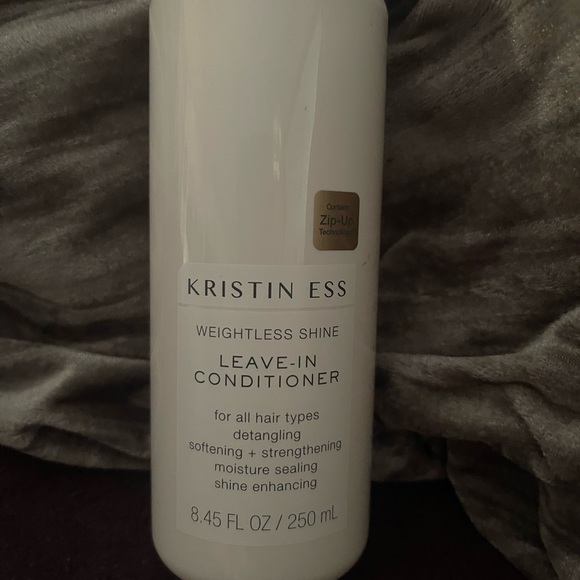 Kristen Ess Weightless shine leave i’m conditioner - Picture 5 of 6